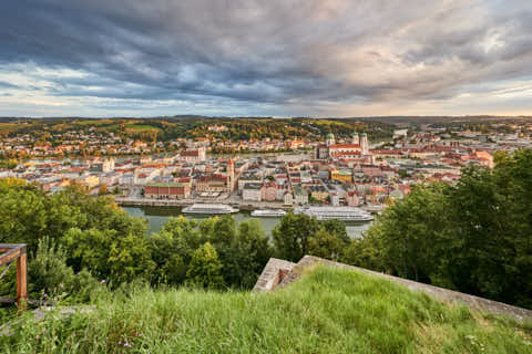 Gemeinde Passau Landkreis Passau Veste Oberhaus Aussicht (Dirschl Johann) Deutschland PA